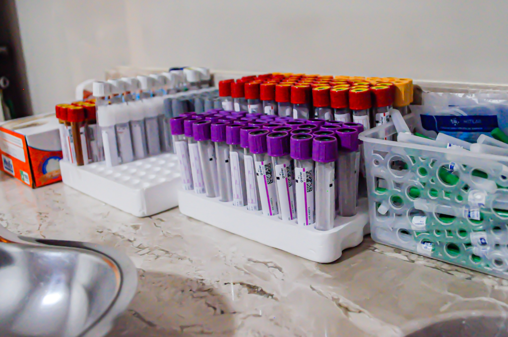 Laboratório para coleta de exames e análises clínicas em Sobral CE na Fisioclin Messejana